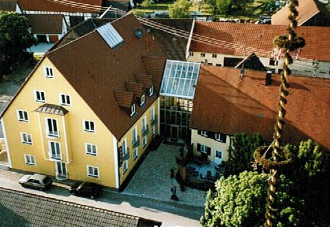 neumaiers-hirsch-aus-der-luft