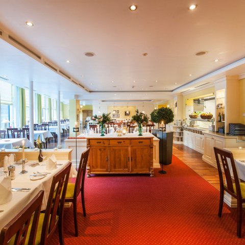 3474_fischers_fritz_restaurant_x50_y50_2543x1695